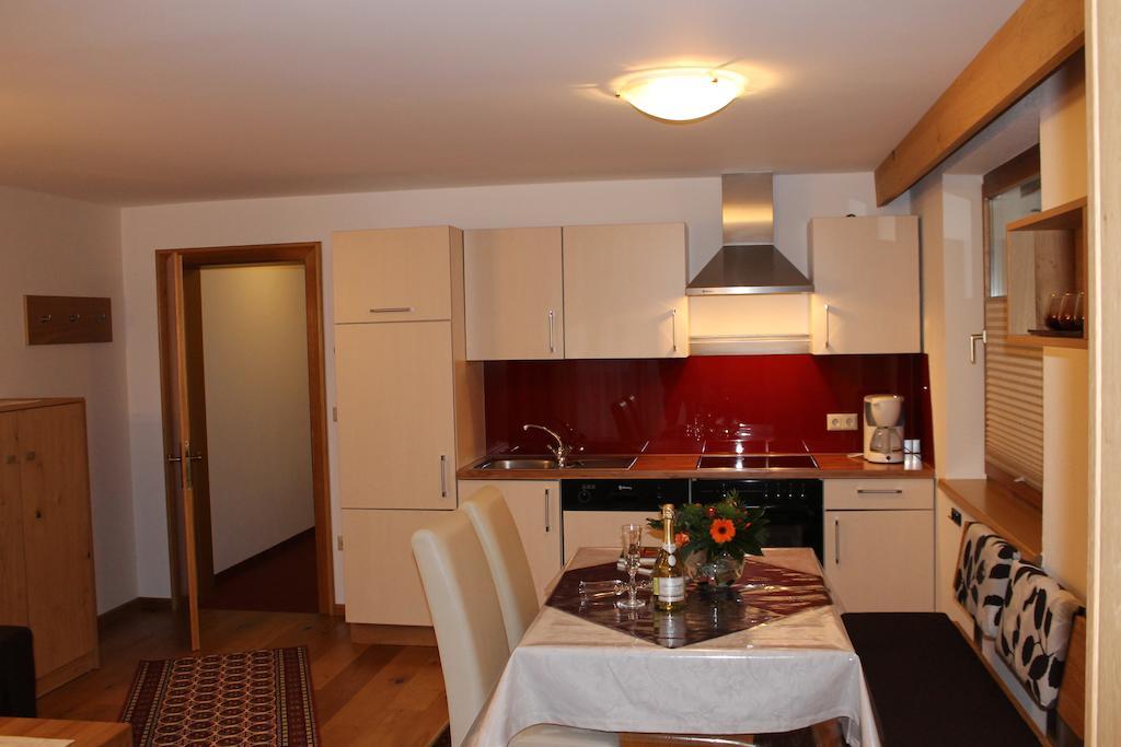 Appartements Zerzer Ried im Oberinntal Rom bilde