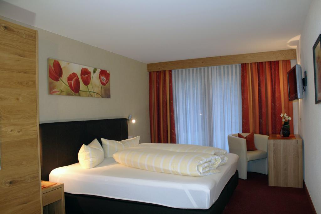 Appartements Zerzer Ried im Oberinntal Rom bilde